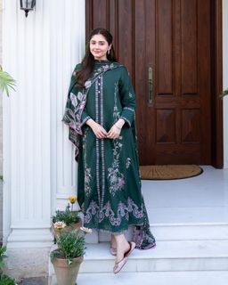 Dur-e-Fishan Saleem feet photo 9