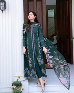 Dur-e-Fishan Saleem feet photo 8