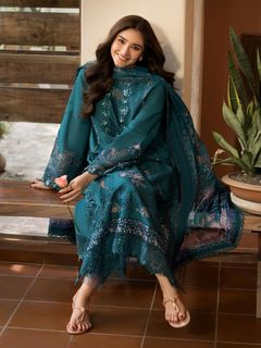 Dur-e-Fishan Saleem feet photo 4