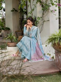Dur-e-Fishan Saleem feet photo 1