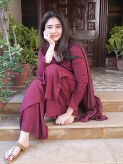 Dur-e-Fishan Saleem feet photo 8