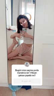 Duru Önver feet photo 2