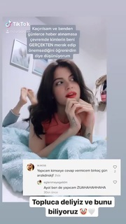Duru Önver feet photo 1