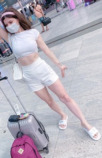 Duru Önver feet photo 18