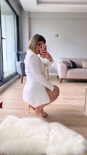 Duru Önver feet photo 7
