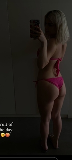 Duru Önver feet photo 8