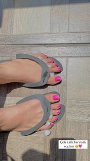 Duru Önver feet photo 17