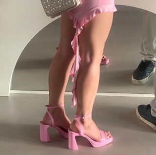 Duru Önver feet photo 11