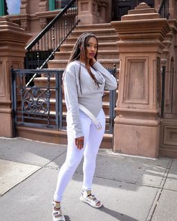 Dutchess Lattimore feet photo 9