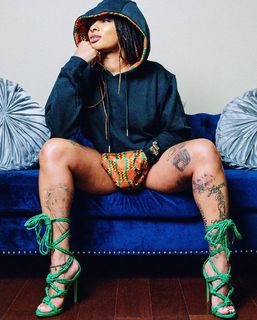 Dutchess Lattimore feet photo 1