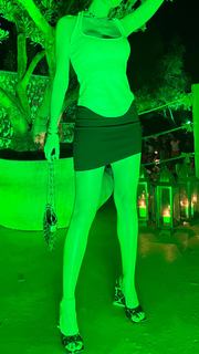 Duygu Özaslan feet photo thumbnail