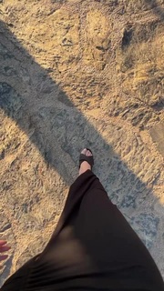 Duygu Özaslan feet photo thumbnail