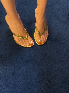 Duygu Özaslan feet photo 18