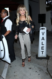 Dyan Cannon feet photo 5