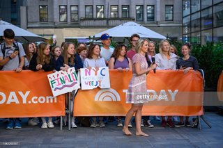 Dylan Dreyer feet photo thumbnail