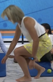 Dylan Dreyer feet photo thumbnail