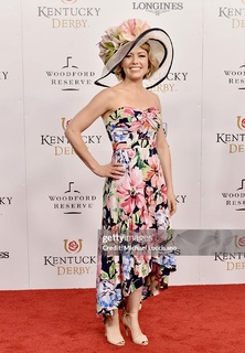 Dylan Dreyer feet photo thumbnail