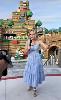 Dylan Dreyer feet photo thumbnail