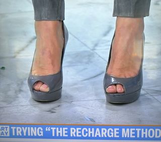 Dylan Dreyer feet photo thumbnail