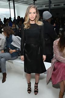 Dylan Penn feet photo 2