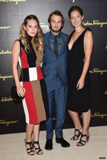 Dylan Penn feet photo 18