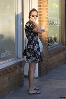 Dylan Penn feet photo 15