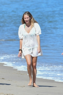 Dylan Penn feet photo 14