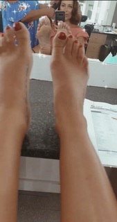 Dânia Neto feet photo 1