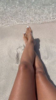 Dânia Neto feet photo 2