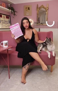 Débora Aladim feet photo 4