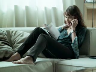 Débora Falabella feet photo thumbnail