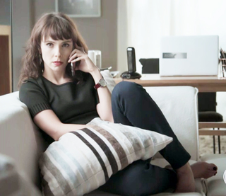 Débora Falabella feet photo thumbnail