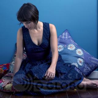 Débora Falabella feet photo thumbnail