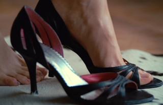 Débora Falabella feet photo thumbnail