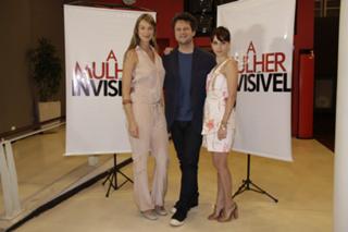 Débora Falabella feet photo thumbnail