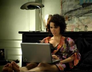 Débora Falabella feet photo thumbnail