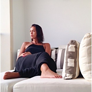 Débora Monteiro feet photo 12