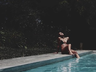 Débora Monteiro feet photo 12