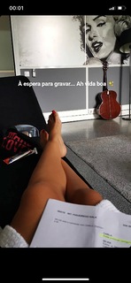 Débora Monteiro feet photo 1