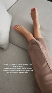 Débora Monteiro feet photo 18