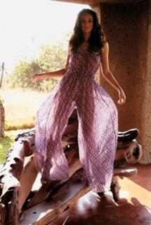 Débora Nascimento feet photo thumbnail