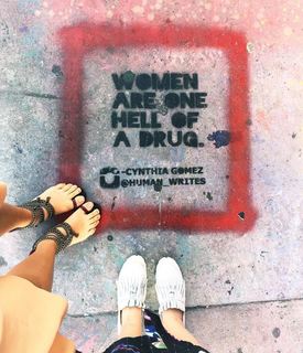 Débora Nascimento feet photo thumbnail