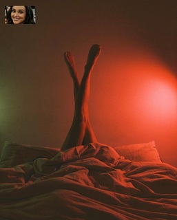 Débora Nascimento feet photo thumbnail