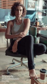 Débora Nascimento feet photo thumbnail