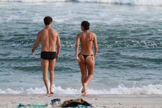 Débora Nascimento feet photo thumbnail