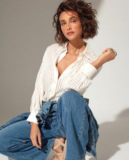 Débora Nascimento feet photo thumbnail