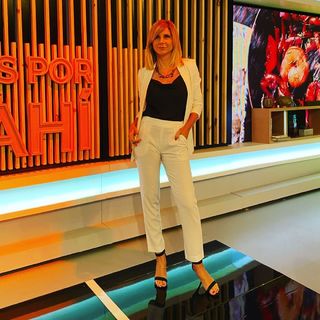 Débora Pláger feet photo 9