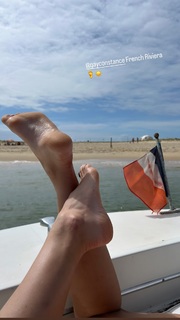 Déborah François feet photo 11