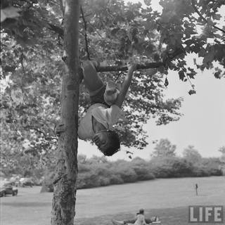 Eartha Kitt feet photo 5