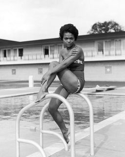 Eartha Kitt feet photo 8